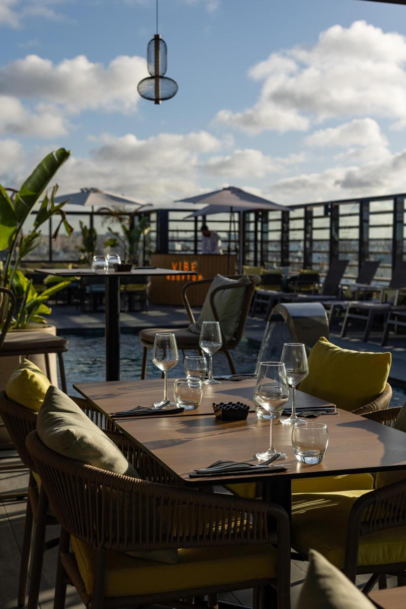 Hotel Courtyard By Marriott Casablanca Downtown Exterior foto